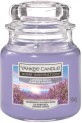 Yankee Candle Lum&#226;nare parfumată lavender beach, 104 g