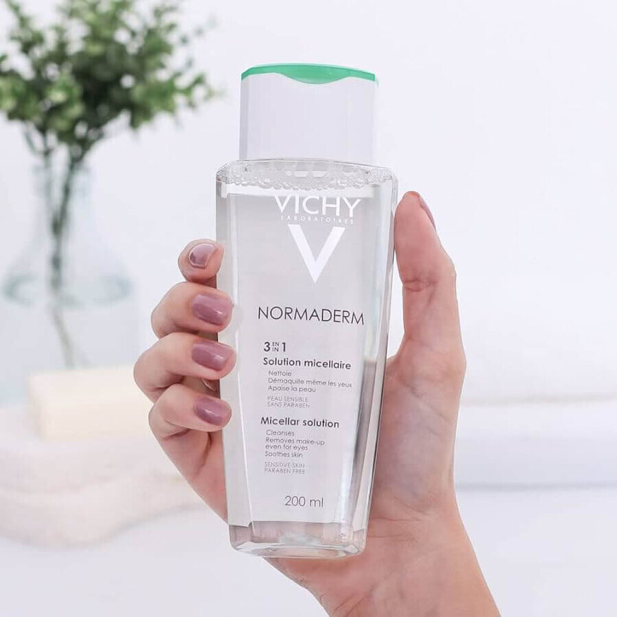 Vichy Normaderm Soluție micelară 3 în 1 pentru tenul sensibil cu imperfecțiuni, 200 ml