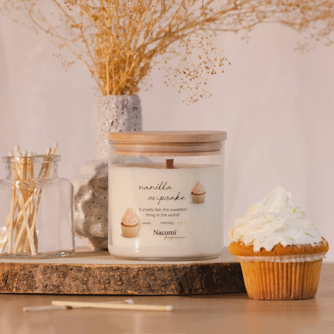 Nacomi Fragrances, lumânare parfumată cu soia, Vanilla cupcake, 450 g