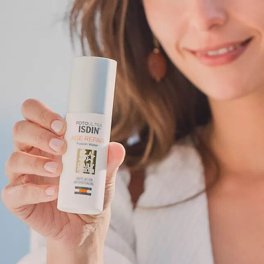 ISDIN Foto Ultra Age Repair Fusion Water SPF 50 Crema Solare Viso Antietà, 50 ml