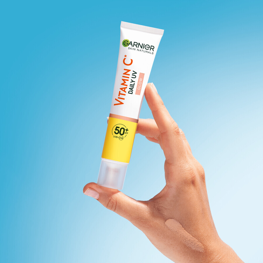 Garnier Skin Naturals Vitamina C Fluido quotidiano illuminante UV SPF 50+ bagliore, 40 ml