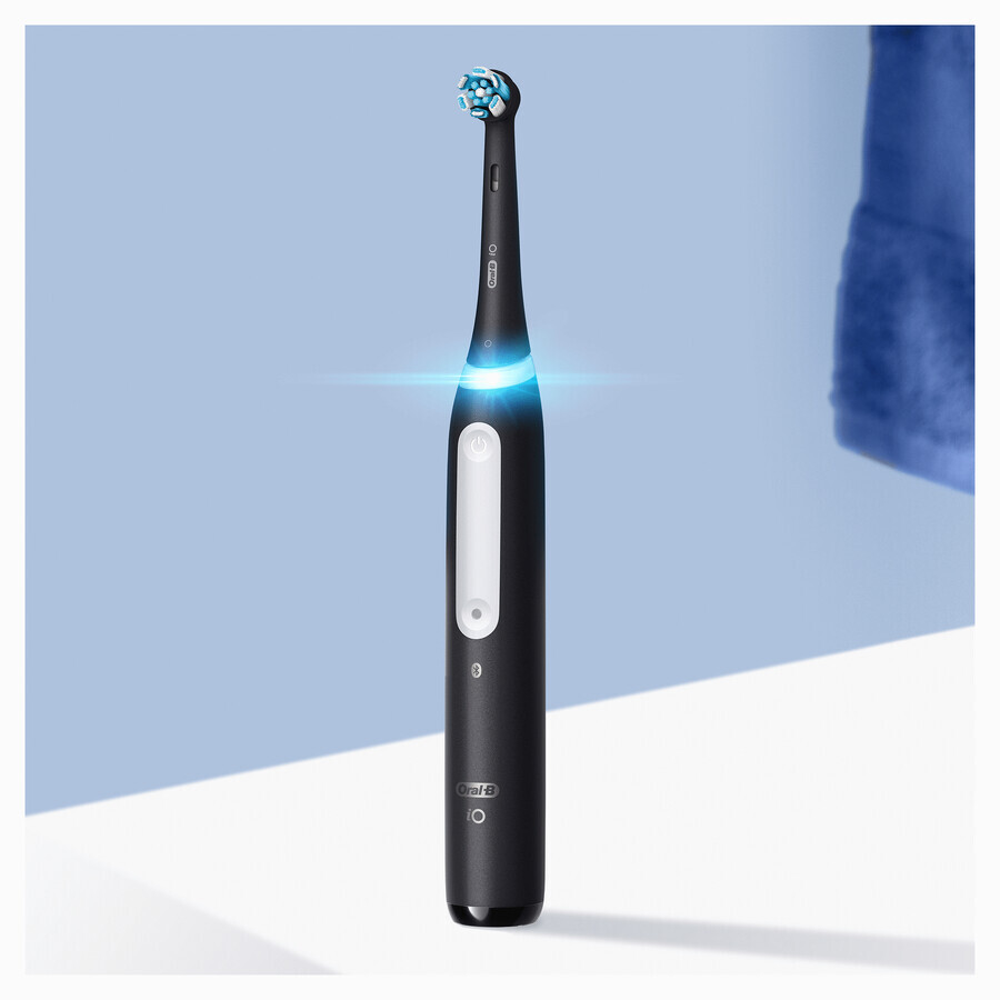 Oral-B iO serie 4 elektrische tandenborstel zwart